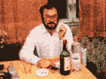 Илья Кормильцев дома на кухне за бутылочкой вина