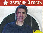 Вячеслав Бутусов широко улыбается