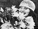 Анжелика Варум на руках у Кобзона (черно-белое фото)