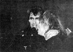 Вячеслав Бутусов и Настя Полева на концерте Свердловского рок-клуба